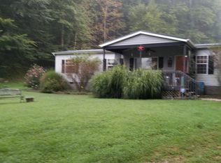 235 Raccoon Run, Hurricane, WV 25526