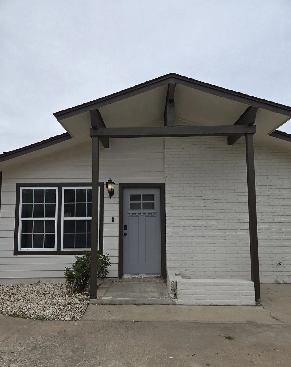 Building Photo - 10003 Quail Valley Blvd #A