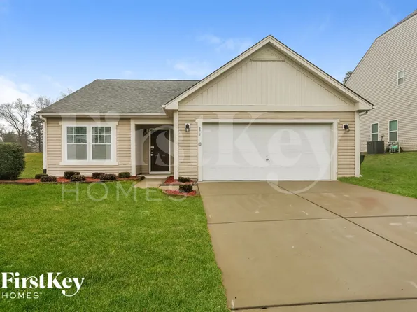 875 Pointe Andrews Dr, Concord, NC 28025