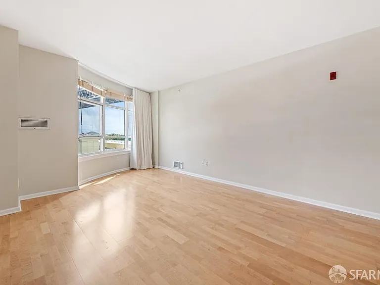 403 Main St #311N — Photo 10