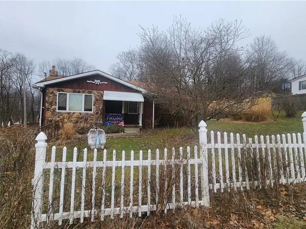 271 Kochka Dr, Apollo, PA 15613