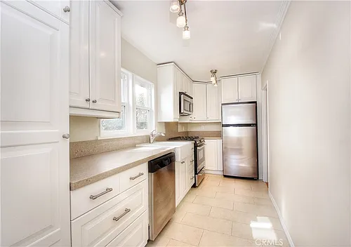 445 Bent St Photo 1