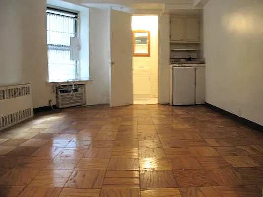 Rented by Roseann Lettieri Realty | media 14