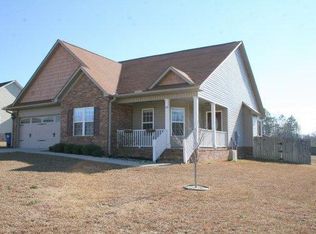 139 Eisenhower Dr, Raeford, NC 28376