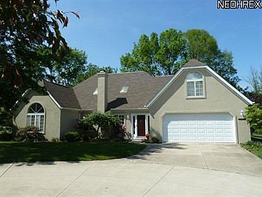 1st image of 10407 N Pond Ln