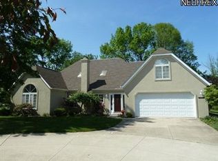 10407 N Pond Ln, Twinsburg, OH 44087