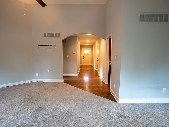 5th image of 604 N. Rockwell Ct.