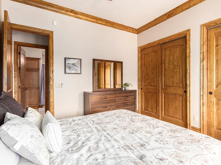 6770 E Skyline Dr — Photo 10