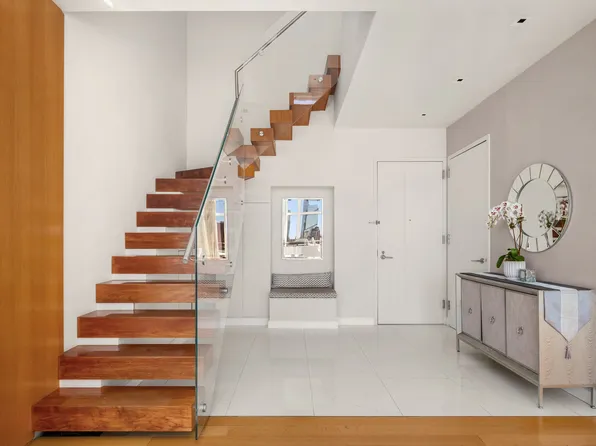 555 West 59th Street image 6 of 14