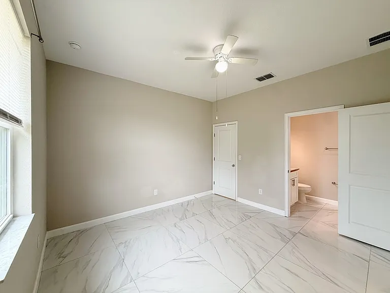 2 W Orange St #101 — Photo 38