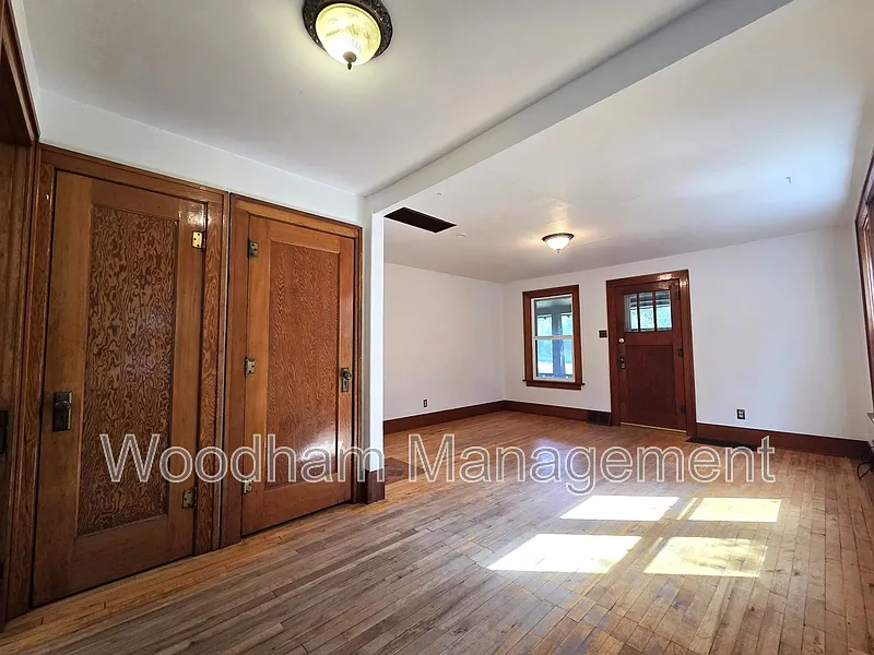 2 bed, 2.0 bath, 1200 sqft, $1,900 — Photo 3