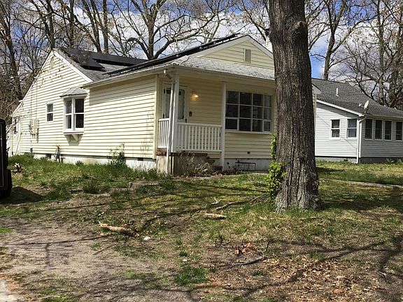 3rd image of 428 Morris Blvd