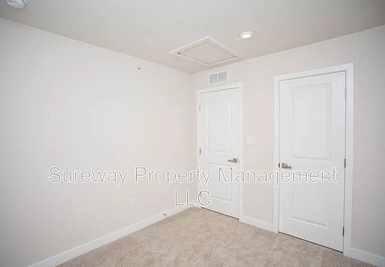 8 Foxwood Dr — Photo 30