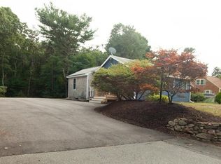 68 Carver Rd, Plymouth, MA 02360