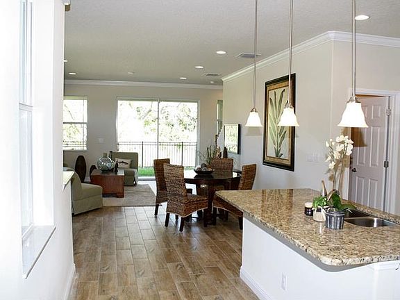 5th image of 4587 Palm Harbor Blvd