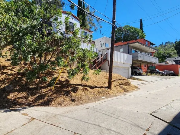 3643 Fredonia Dr, Los Angeles, CA 90068