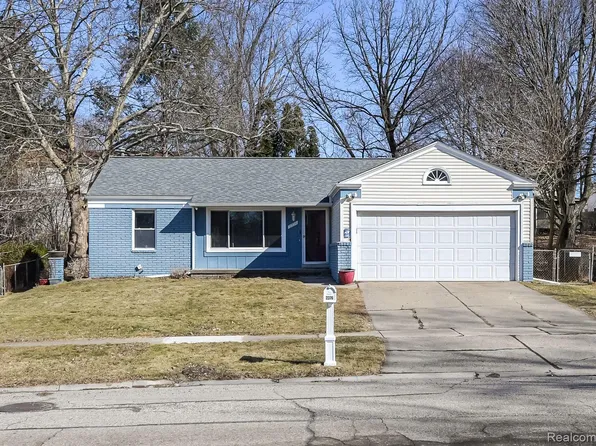 2376 Colony Way, Ypsilanti, MI 48197