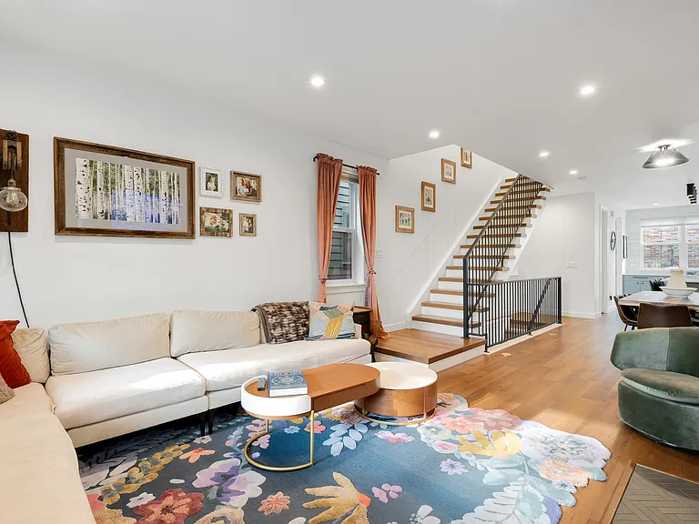 1312 S Grant St — Photo 3