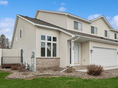 1109 Hawthorne Ct, Northfield, MN, 55057