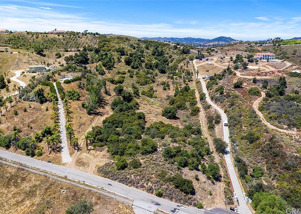 1st image of 1 Avenida De Arboles
