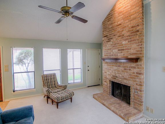 2nd image of 3010 Wood Cir