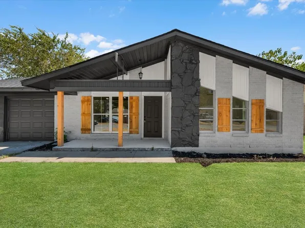 3725 Raphael Dr, Fort Worth, TX 76119