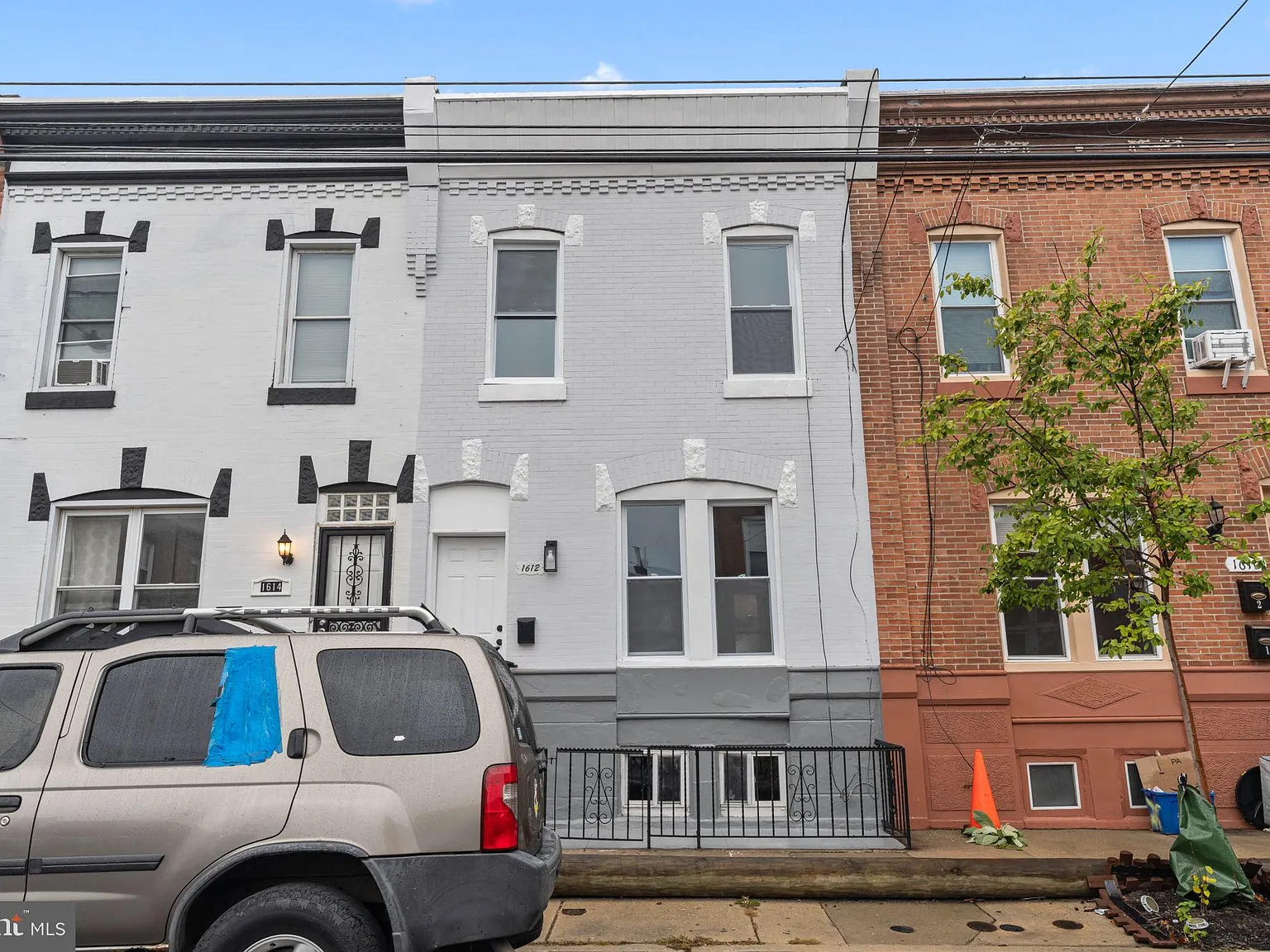 3 bed, 1.5 bath, 1620 sqft, $2,199 — Photo 3