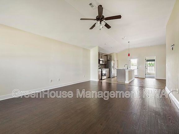 4th image of 6111 NW McClellen St