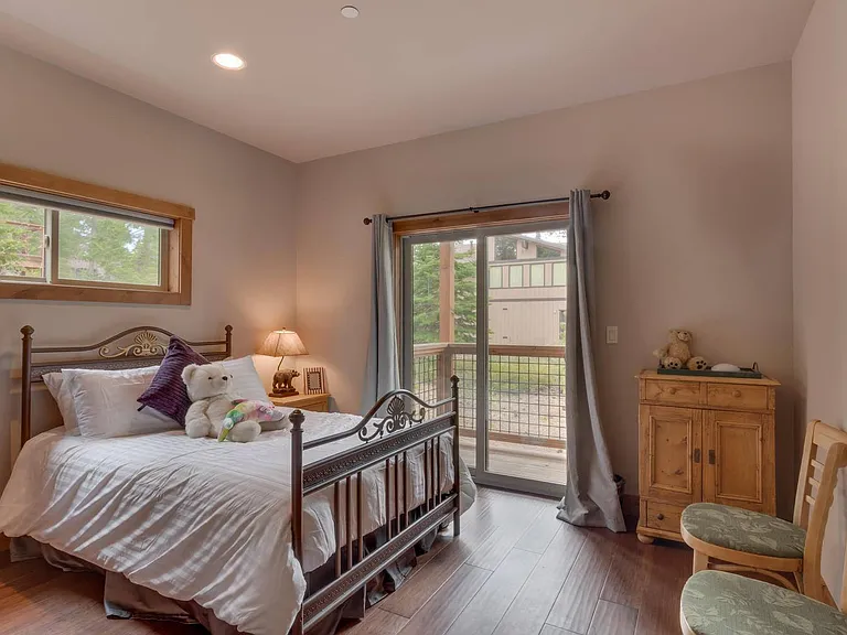 149 Skyland Way — Photo 6