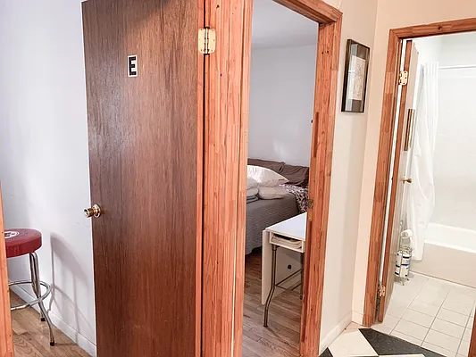 Rented by Ulas Real Estates Inc | media 27