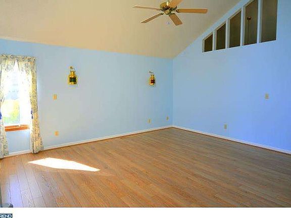 2nd image of 34129 N Heron Dr
