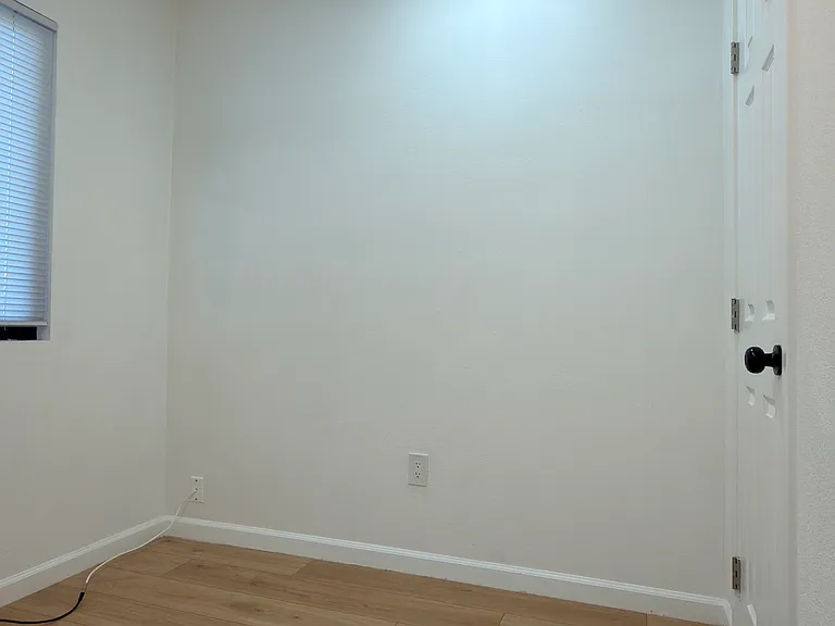 1016 Cedar Brk — Photo 9
