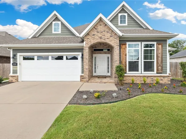 2396 S Sugarbush Ave, Fayetteville, AR 72701