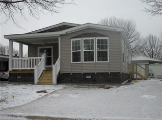 63 F St SW, Navarre, OH 44662