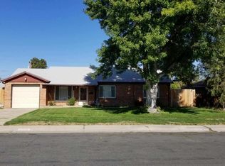 880 Tucson St, Aurora, CO 80011