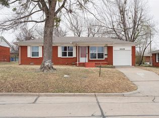 2209 Flannery Dr, Midwest City, OK 73110