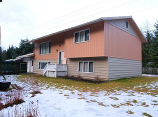 8296 Mendenhall Loop Rd, Juneau, AK 99801