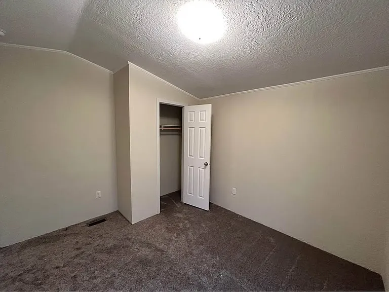 58 Charlsie Dr — Photo 12