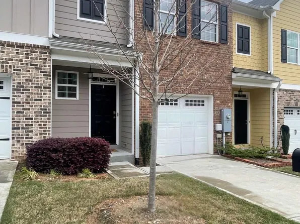 1536 Bluff Valley Cir, Gainesville, GA 30504