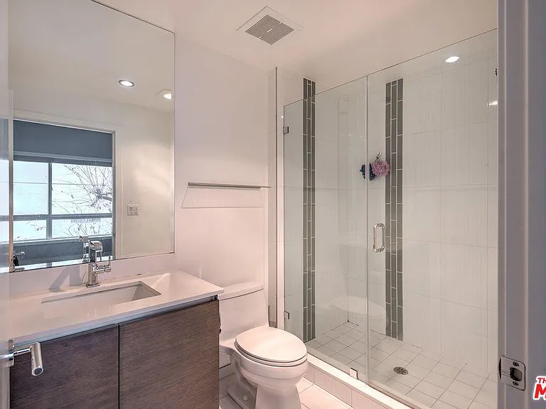 1700 Sawtelle Blvd — Photo 11