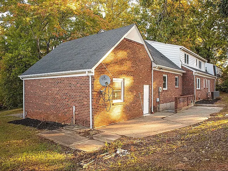 219 River Oak Dr — Photo 13