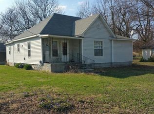 301 N 3rd St, Jasper, MO 64755