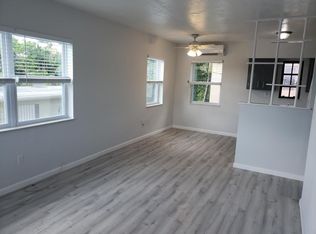 701 SW 10th St #4, Miami, FL 33130