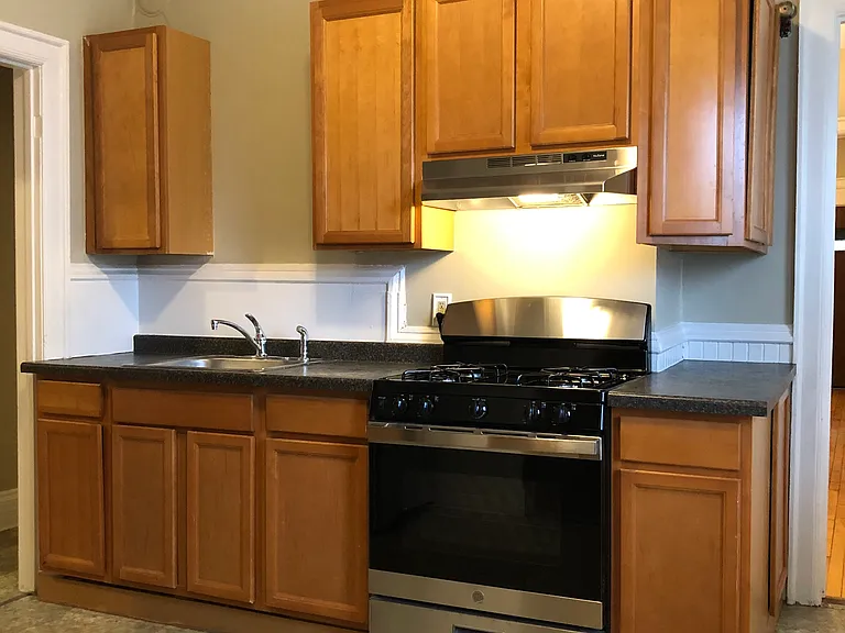 2539 S Graham St #LOWER — Photo 8