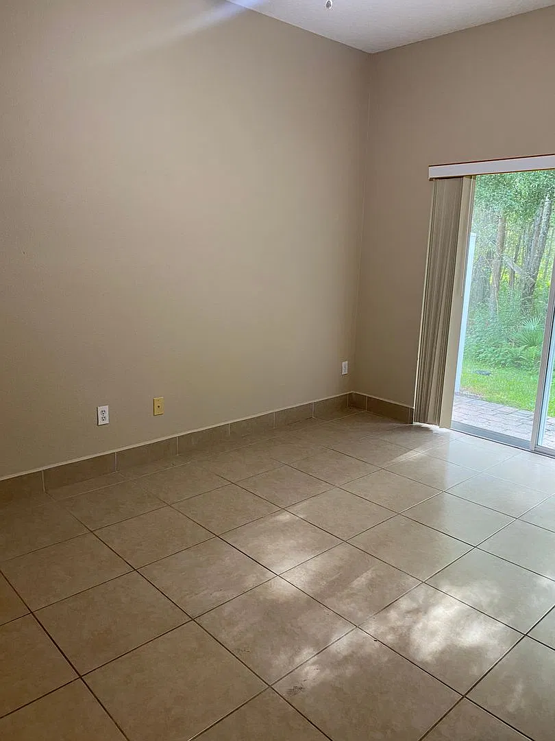 16171 Old Ash Loop — Photo 4