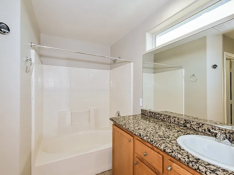 10348 Faustine Ave — Photo 12