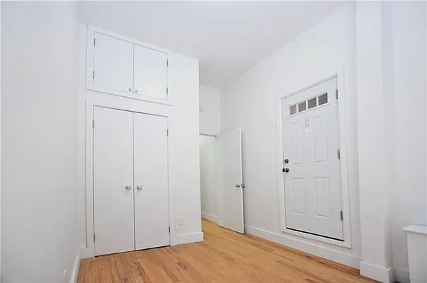 Rented by Buchbinder & Warren | media 22