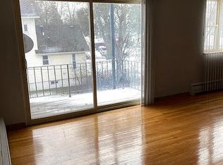 1653 Oakwood Ave APT 1A, Des Plaines, IL 60016