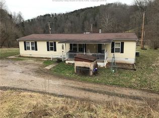 102 Pritt Ln, Charleston, WV 25320
