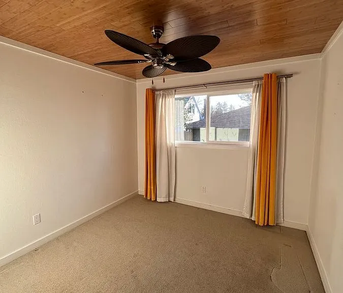 5715 NE Sacramento St #10 — Photo 12